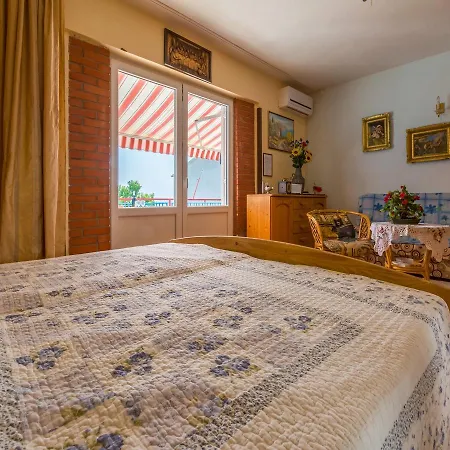 Apartment Lumar *
