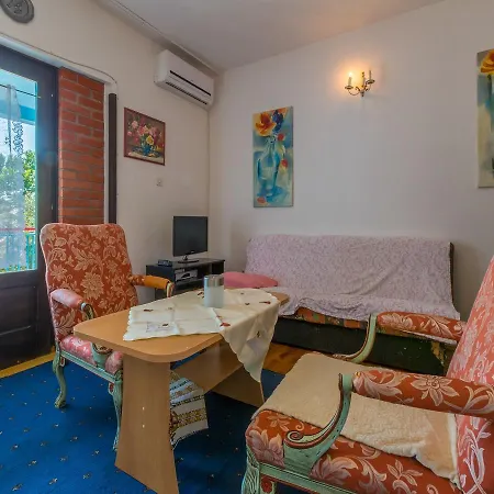 Apartment Lumar